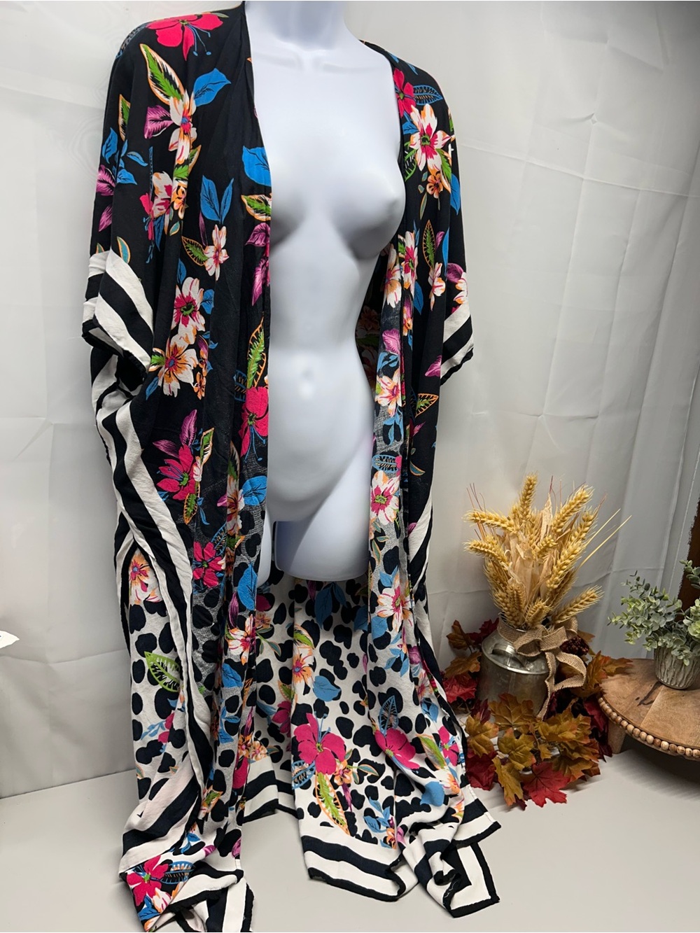 Steve Madden Black Floral & Stripe Open-Front Kimono